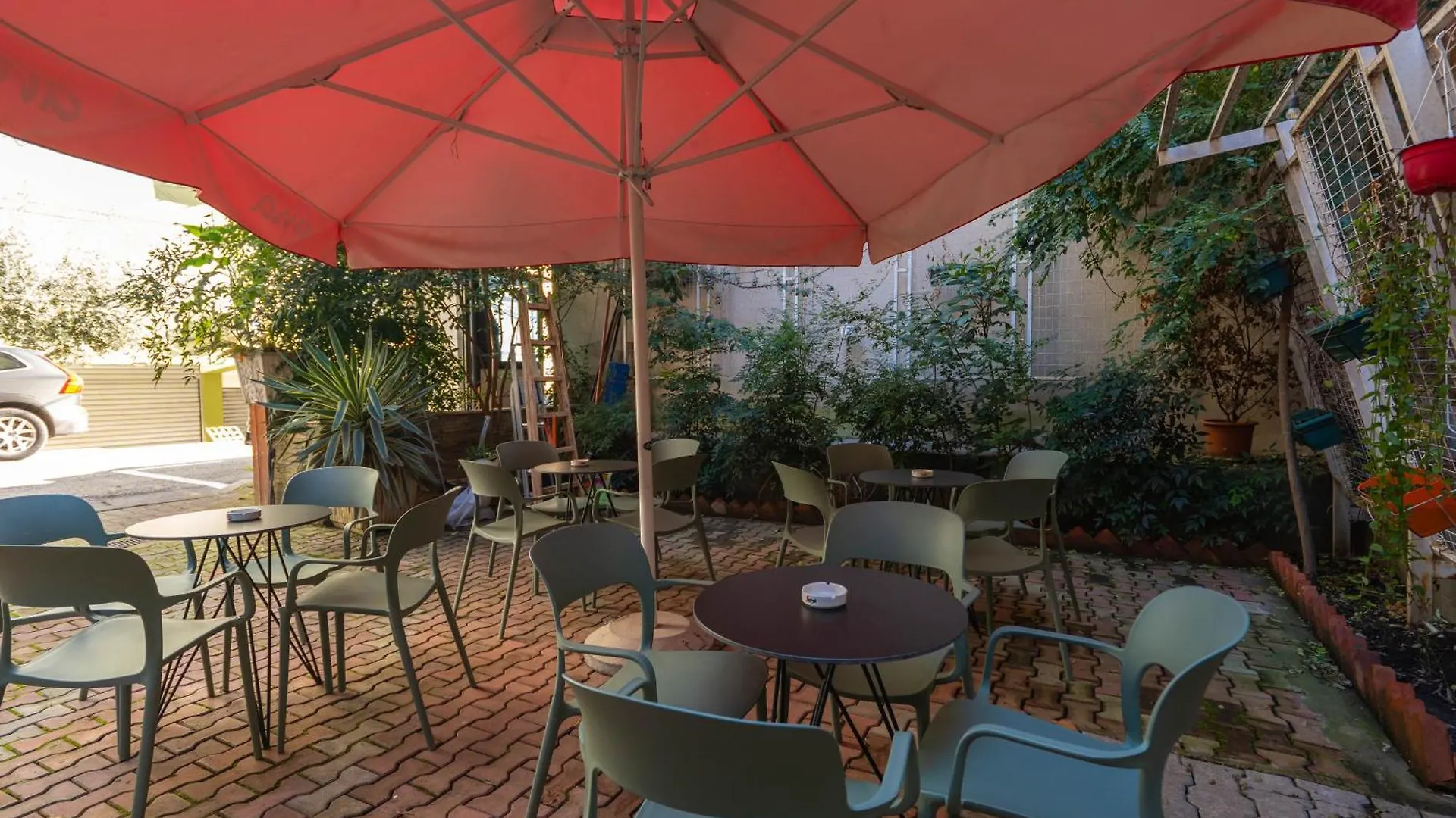 Hotel Aria Tirana 3*,  Albanië